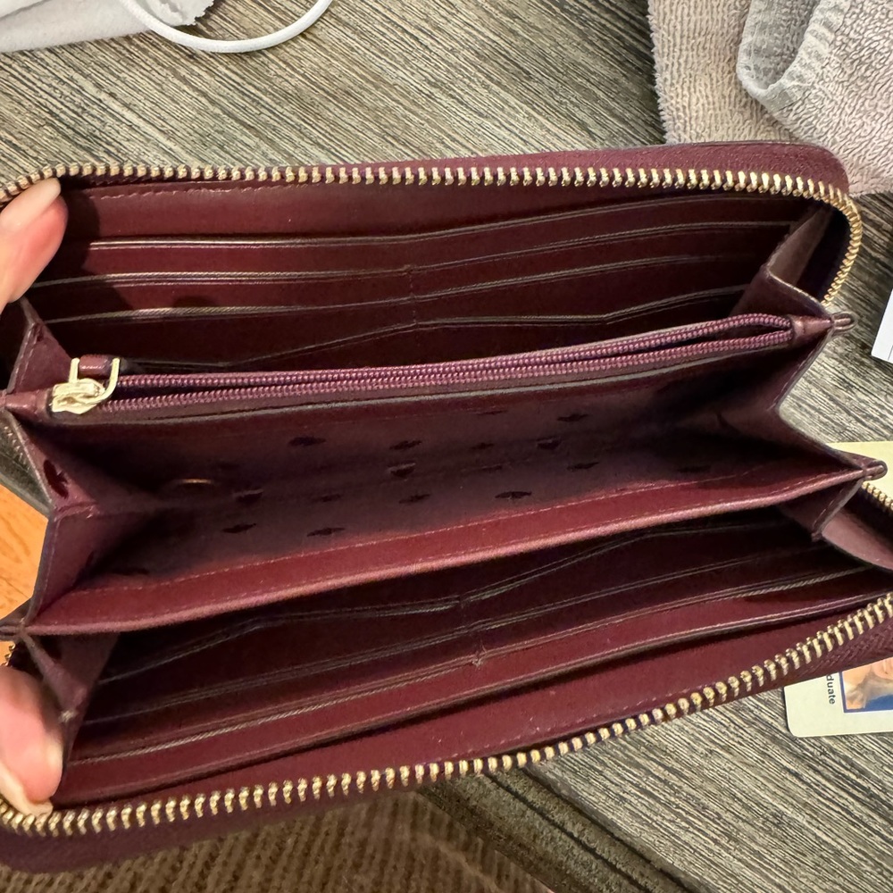 Kate Spade Wallet - Picture 4 of 4